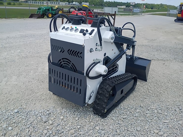 #l63-011-•-2026-zjg-380-mini-skid-steer-image-4