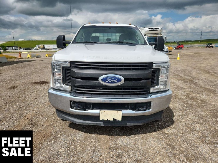 2019-ford-f350-image-6