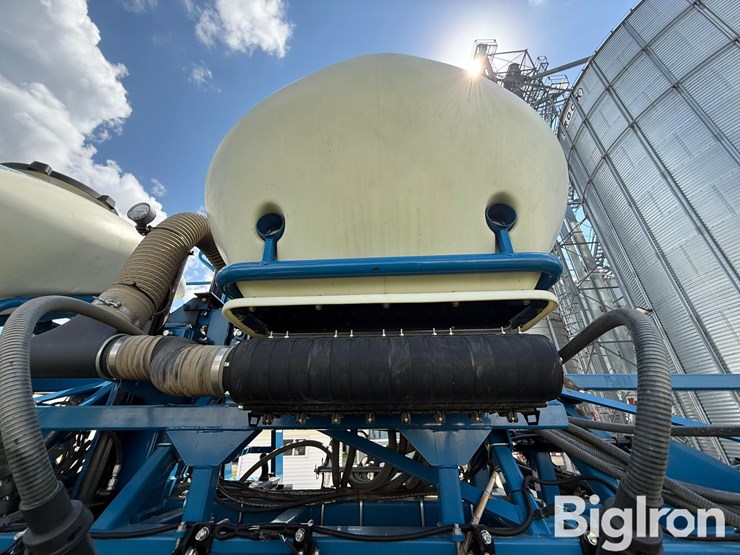 2013-kinze-3600-image-16