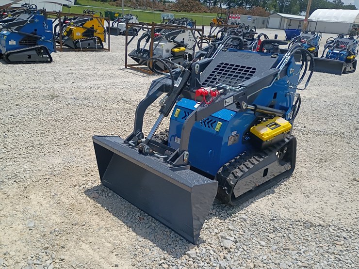 #l63-010-•-2026-zjg-380-mini-skid-steer-image-8