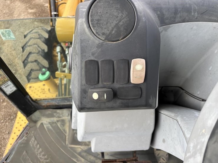 2007-caterpillar-414e-image-34
