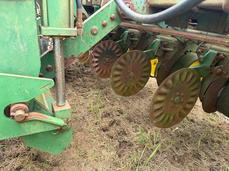 john-deere-530-image-36