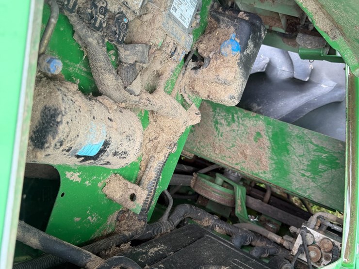 2011-john-deere-9770-sts-image-111