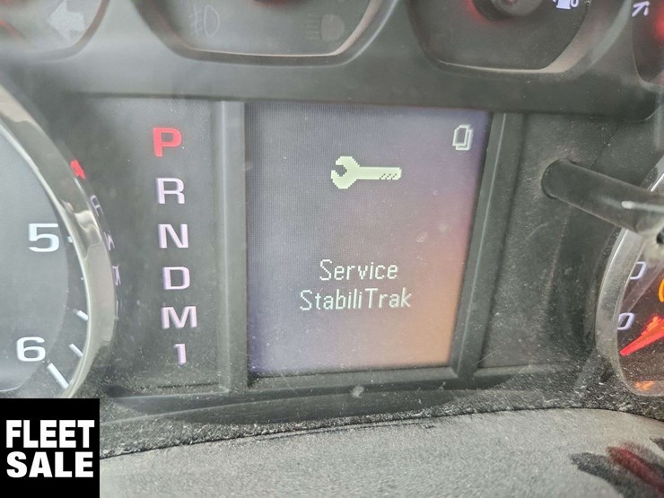 2015-chevrolet-silverado-3500hd-image-9