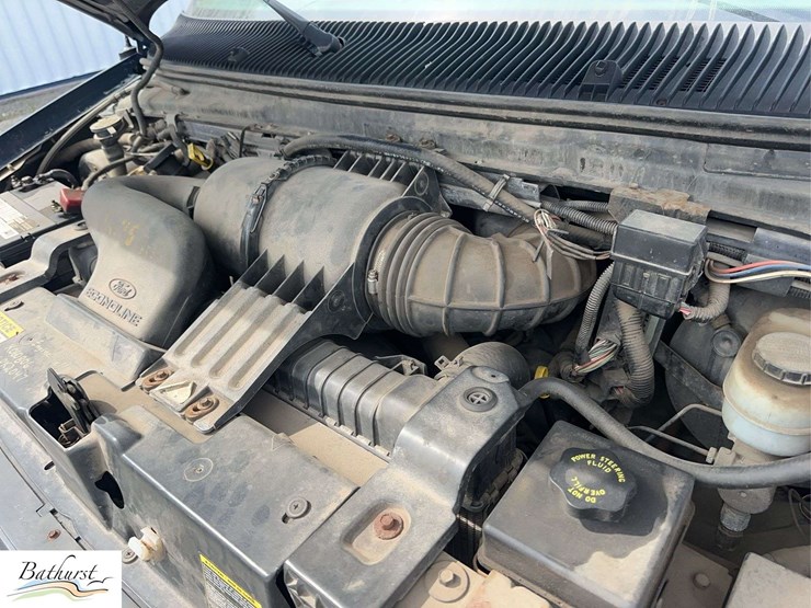 2006-ford-econoline-350-image-21