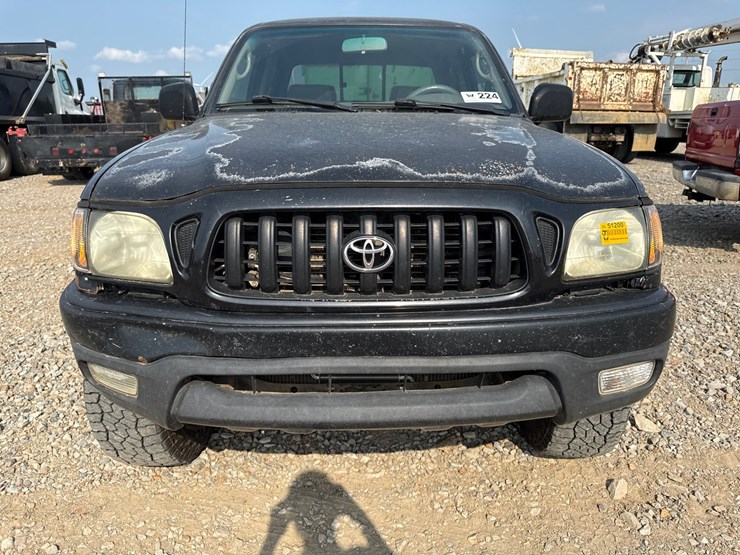 2003-toyota-tacoma-image-26