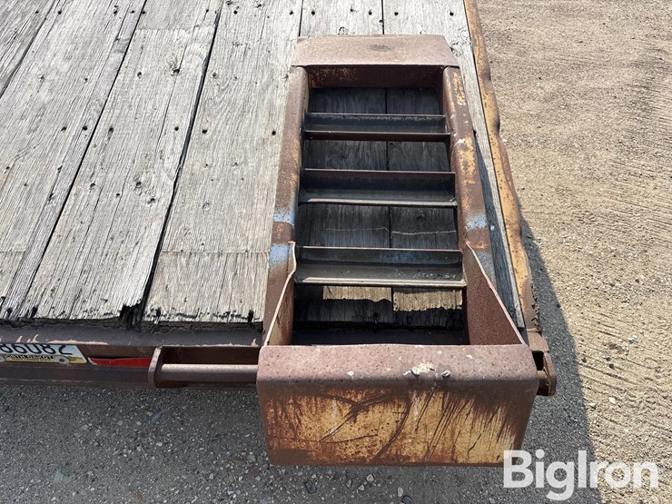 1990-phelan-fe-10-24-t/a-flatbed-trailer-w/ramps-image-20