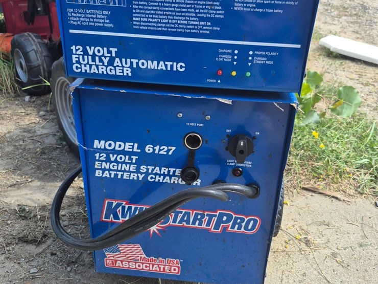 #82-•-12-volt-fully-automatic-charger-image-1