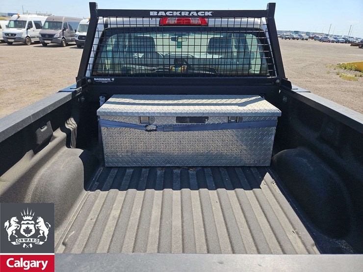 2017-gmc-sierra-1500-image-15
