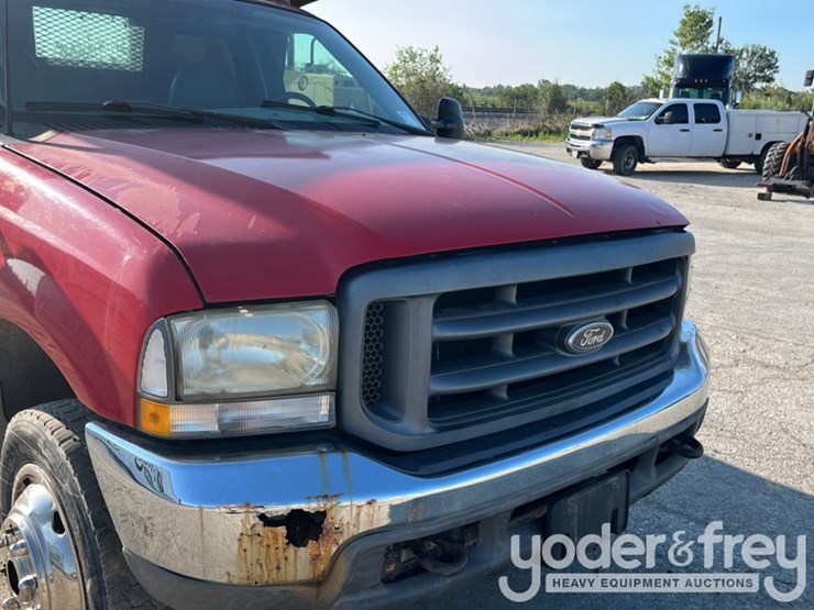 2002-ford-f450-xl-image-36