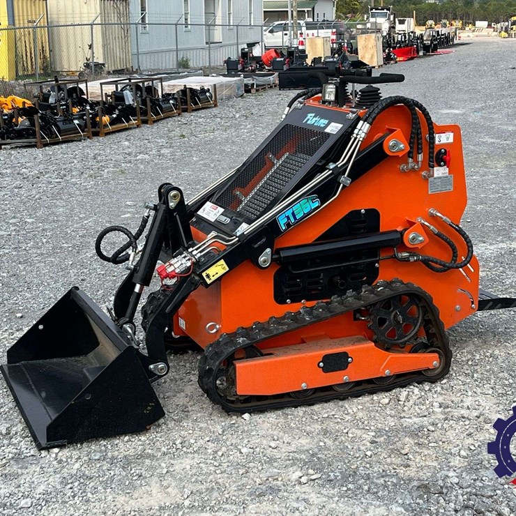 Unused 2026 FUTURE FT36C Skid Steer Loader - [Skid Steer Loaders] Mini Skid Steer