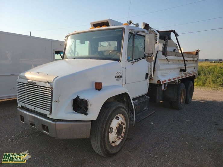 2000-freightliner-fl80-image-1