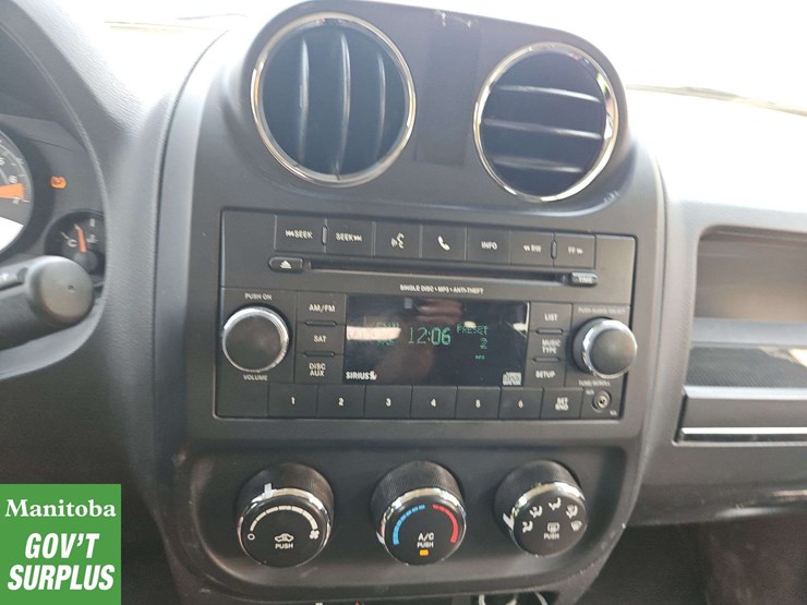 2015-jeep-patriot-image-28