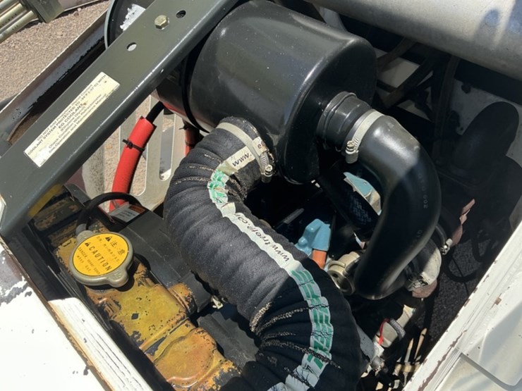 bobcat-b100t-image-15