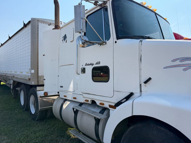 #52620-•-1990-whitegmc-wia-areo-series-sleeper-t/a-truck-tractor-4v1wdbjf3ln629984-inv#52620-image-44
