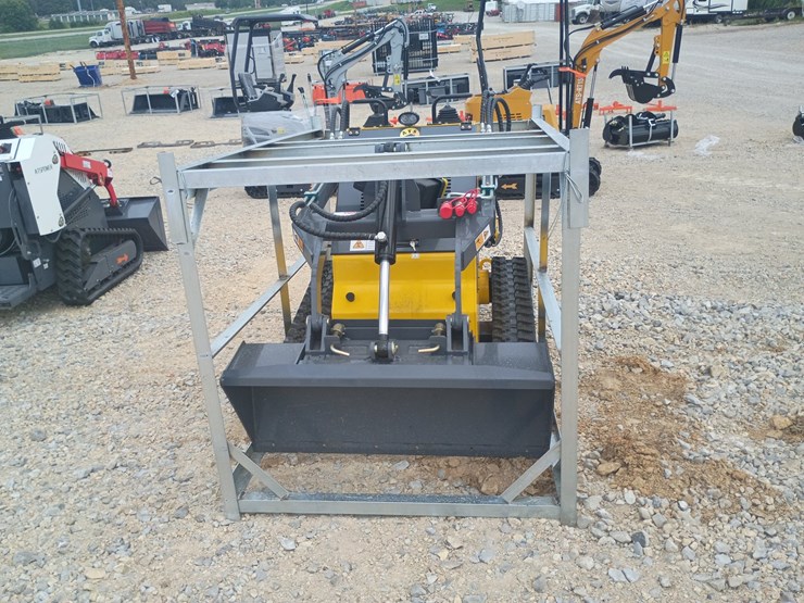#l73-054-•-2026-ats-t-460-mini-skid-steer-image-2