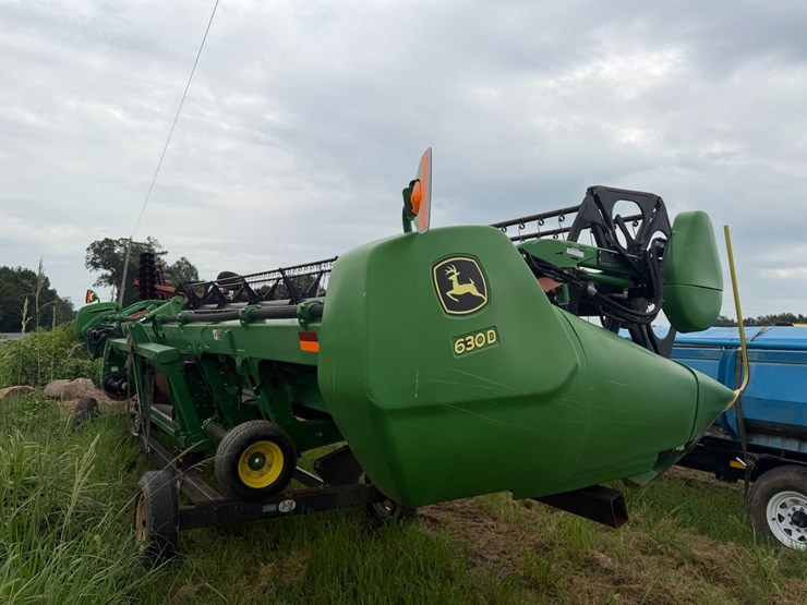 2015-john-deere-630d-image-4