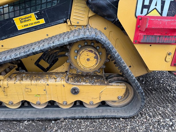 2020-caterpillar-299d3-image-19