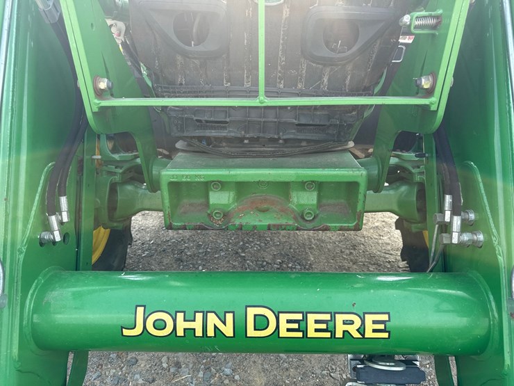 john-deere-6125m-image-35