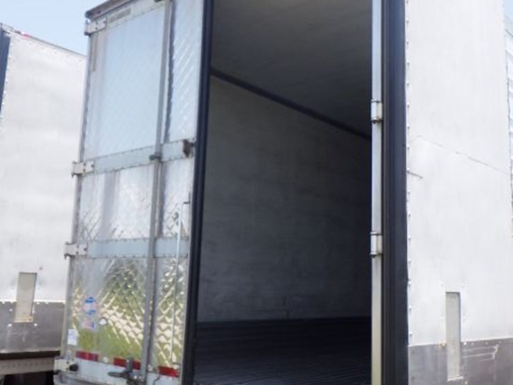 2013-utility-3000r-image-15