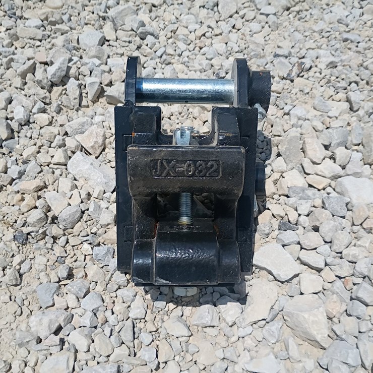 #L63-038 • Quick Coupler Mini Excavator Attachment