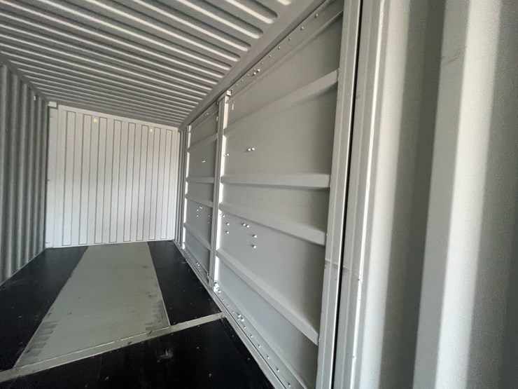 #2352-•-40'-high-shipping-container-image-29