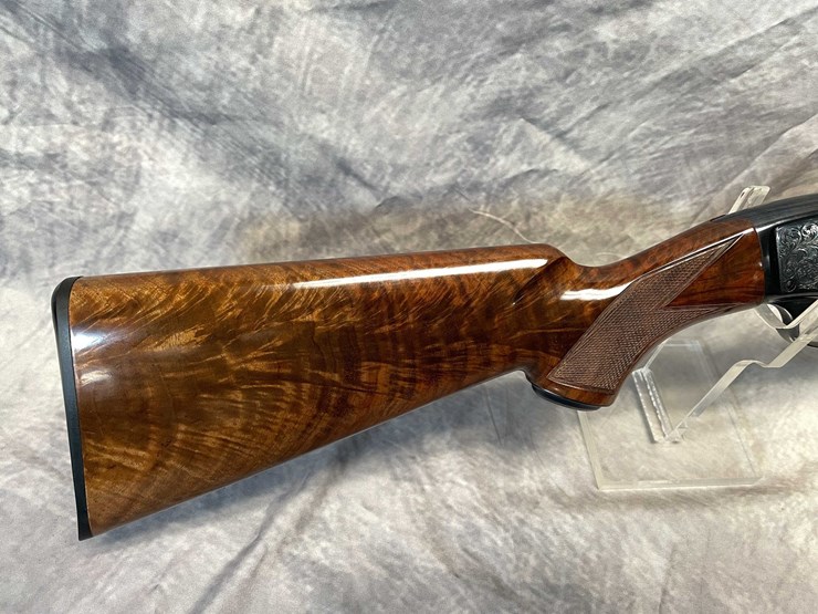 #10652-•-browning-model-42,-410-ga.-pump-action-shotgun,-sn:-03437nz982-image-4