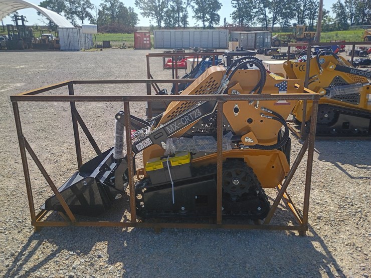 #l66-012-•-2026-agt-mx-crt23-mini-skid-steer-image-1
