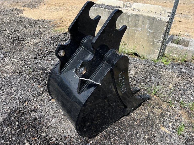 18”-quick-attach-excavator-bucket-for-kx57-image-4