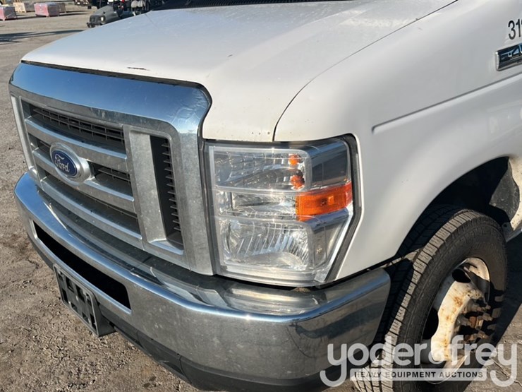 2019-ford-f450-image-15