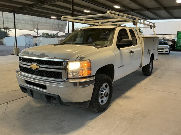 2013-chevrolet-silverado-2500hd-image-4