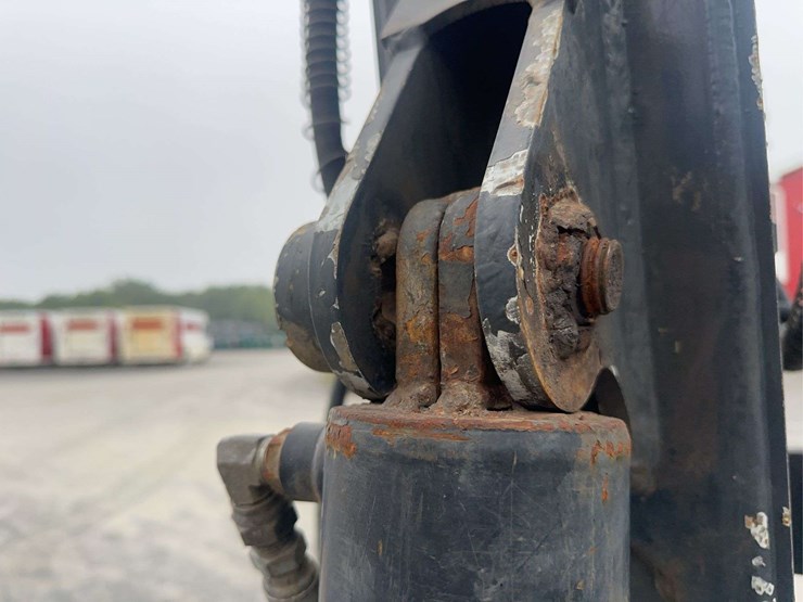 2021-deere-75g-image-20