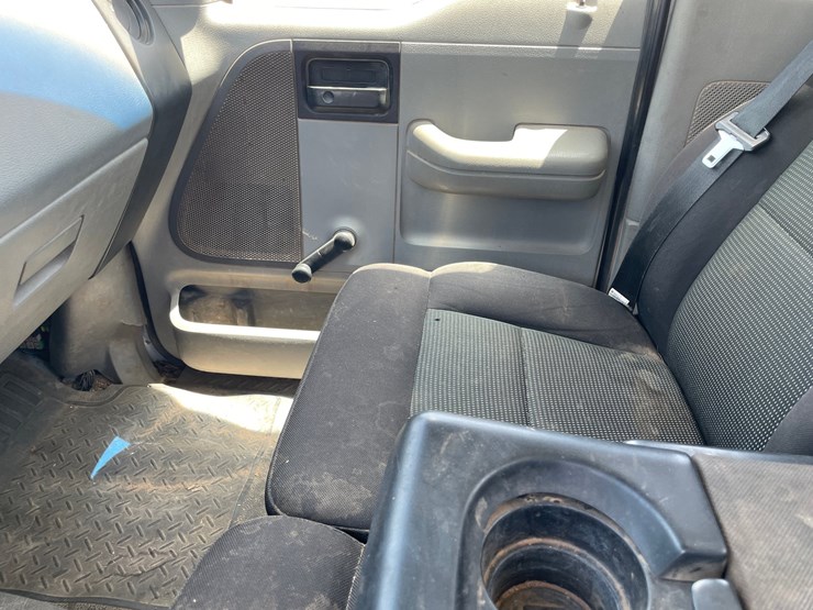 2004-ford-f150-image-56