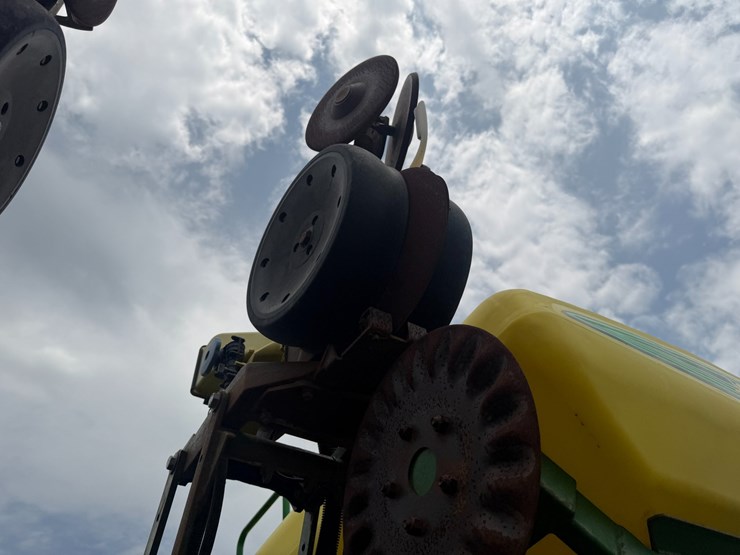 john-deere-1790-image-69