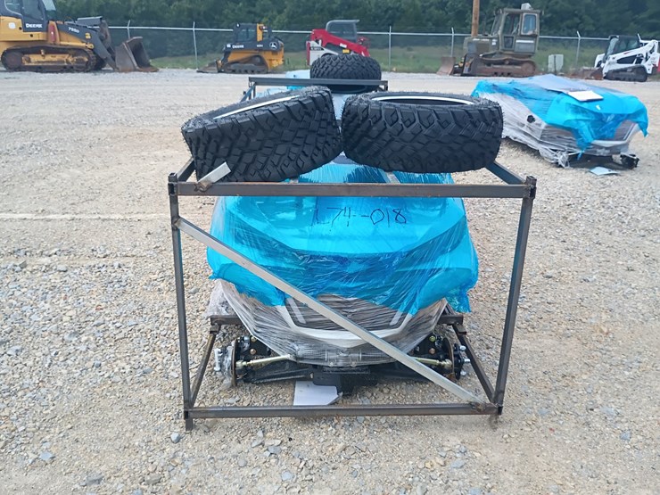 #l74-018-•-2026-future-ft-gg42s-off-road-golf-cart-image-4