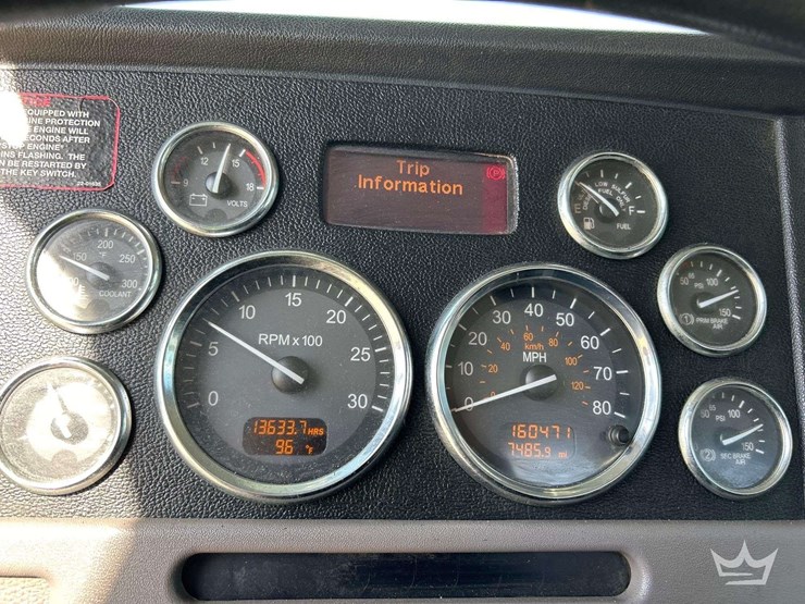 2020-peterbilt-389-image-15