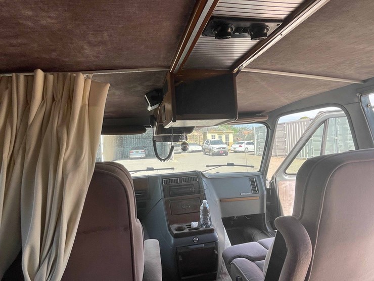 1988-chevrolet-g20-image-58