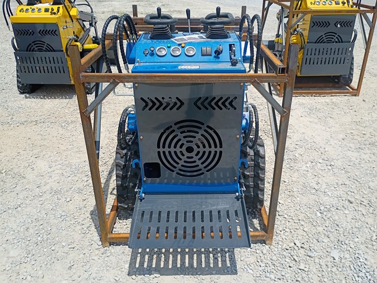 #l63-004-•-2026-zjg-380-mini-skid-steer-image-9