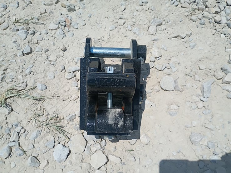 #l63-040-•-quick-coupler-mini-excavator-attachment-image-1