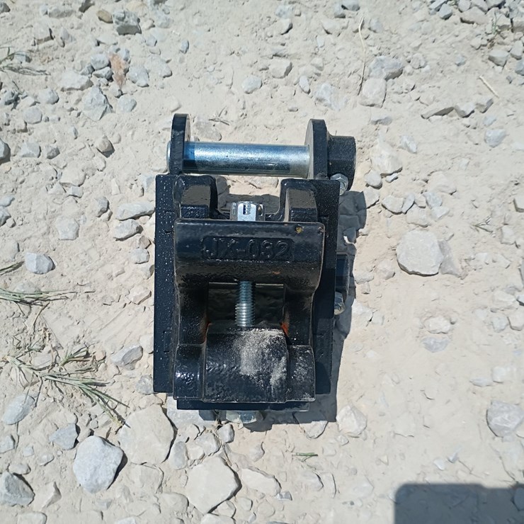 #L63-040 • Quick Coupler Mini Excavator Attachment