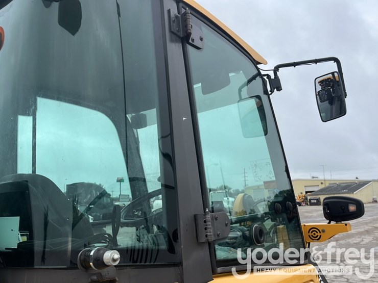 2021-volvo-l20h-image-14