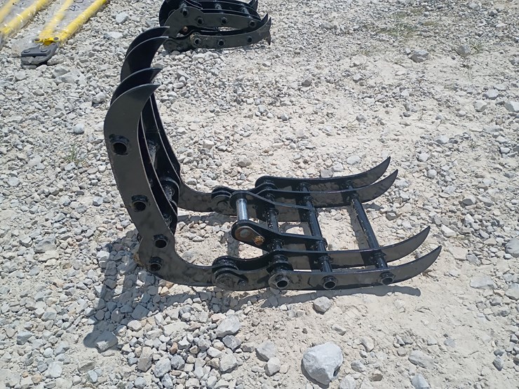 #l63-043-•-grabber-mini-excavator-attachment-image-5