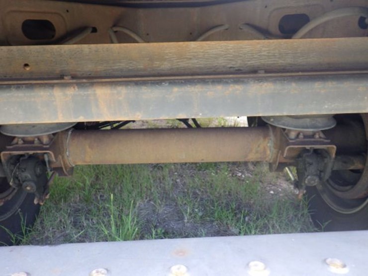 2014-utility-3000r-image-13
