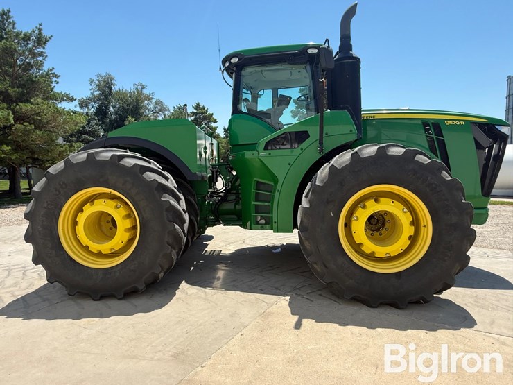 2016-john-deere-9570r-image-4