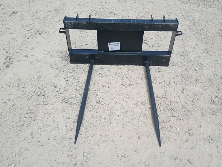 #l64-019-•-jct-bale-spear-skid-steer-attachment-image-1