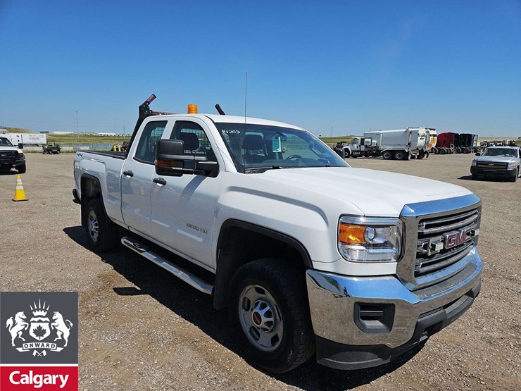 2015-gmc-sierra-2500hd-image-2