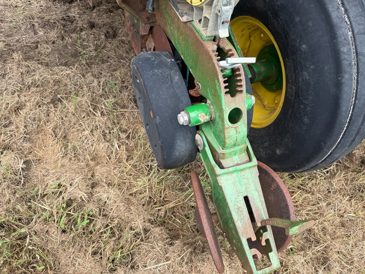 john-deere-1790-image-100