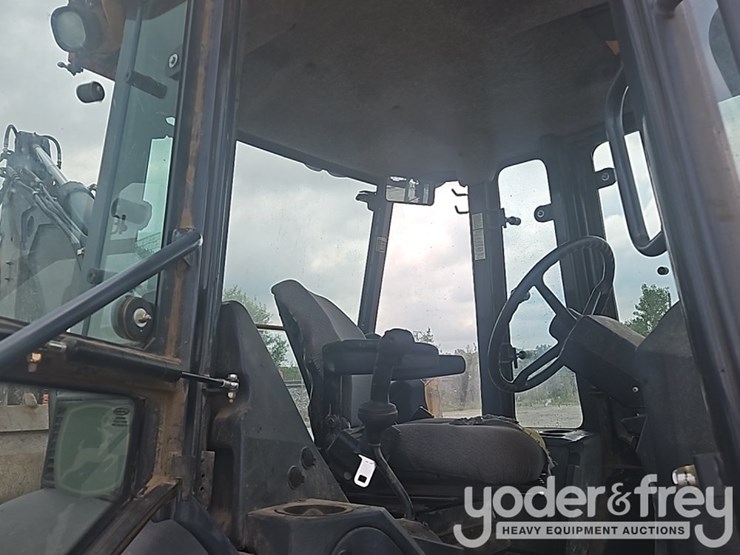 2014-deere-410k-image-15