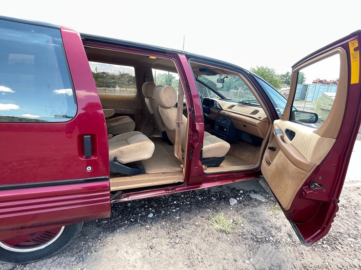 #2100-•-1990-pontiac-transport-van-se,-title-in-delay-image-71