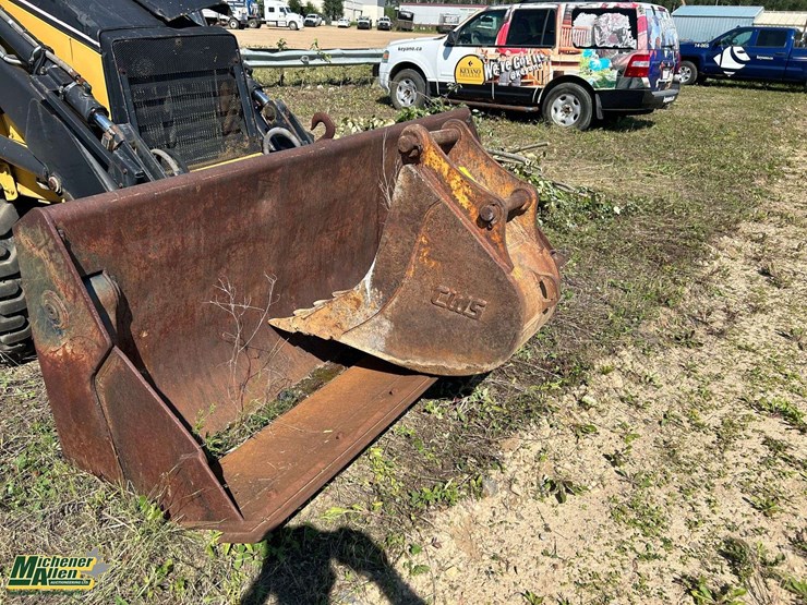 caterpillar-420d-image-31